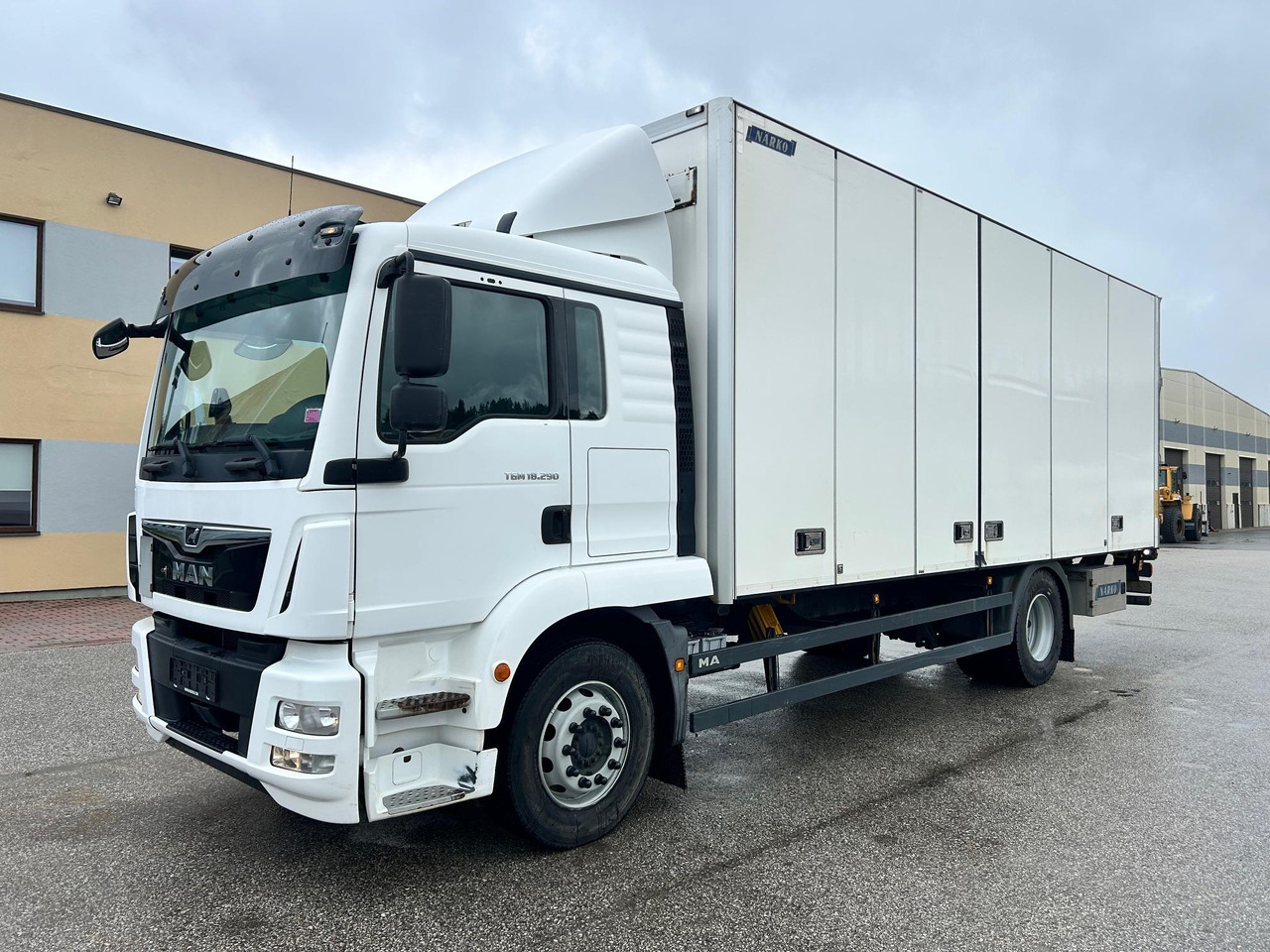 MAN TGM 18.290 - Камион фургон: снимка 3 MAN TGM 18.290 - Камион фургон: снимка 3