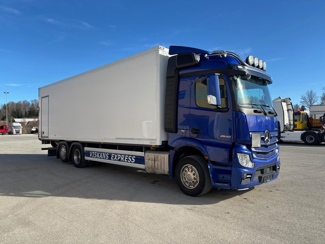 MERCEDES-BENZ ACTROS 2540 - Камион фургон: снимка 1 MERCEDES-BENZ ACTROS 2540 - Камион фургон: снимка 1