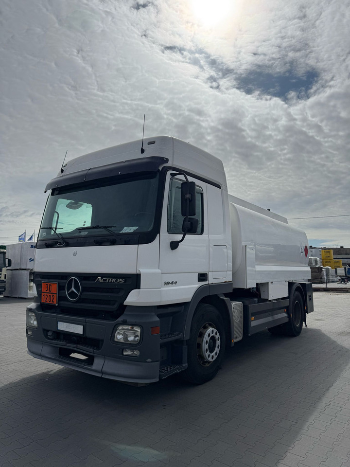 MERCEDES-BENZ Actros 1844 - Камион цистерна: снимка 5 MERCEDES-BENZ Actros 1844 - Камион цистерна: снимка 5
