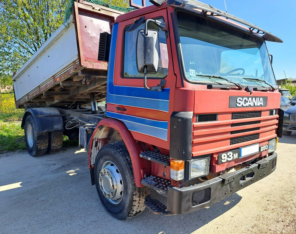 SCANIA 93 - Самосвал камион: снимка 1 SCANIA 93 - Самосвал камион: снимка 1