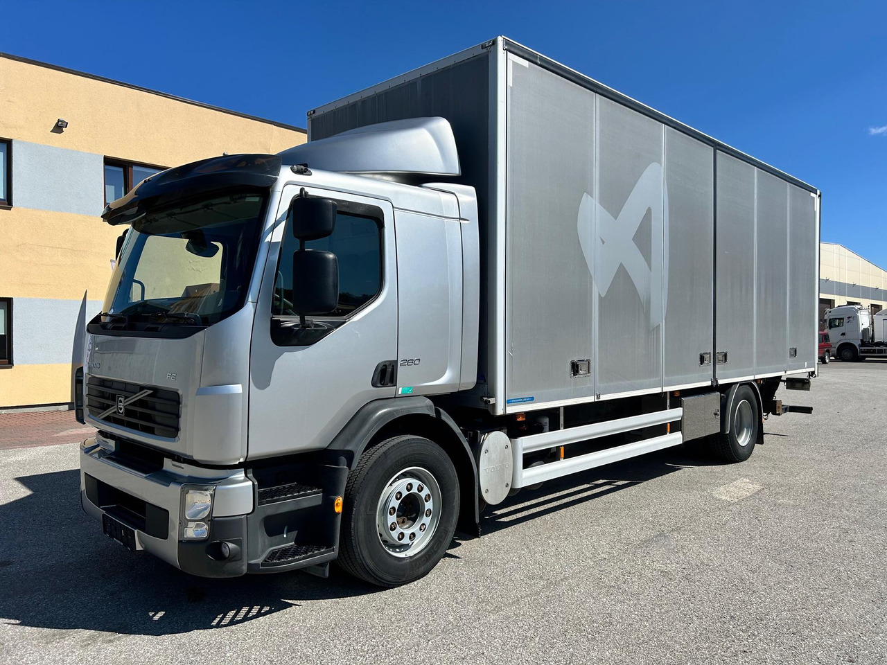 VOLVO FE260 - Камион фургон: снимка 2 VOLVO FE260 - Камион фургон: снимка 2
