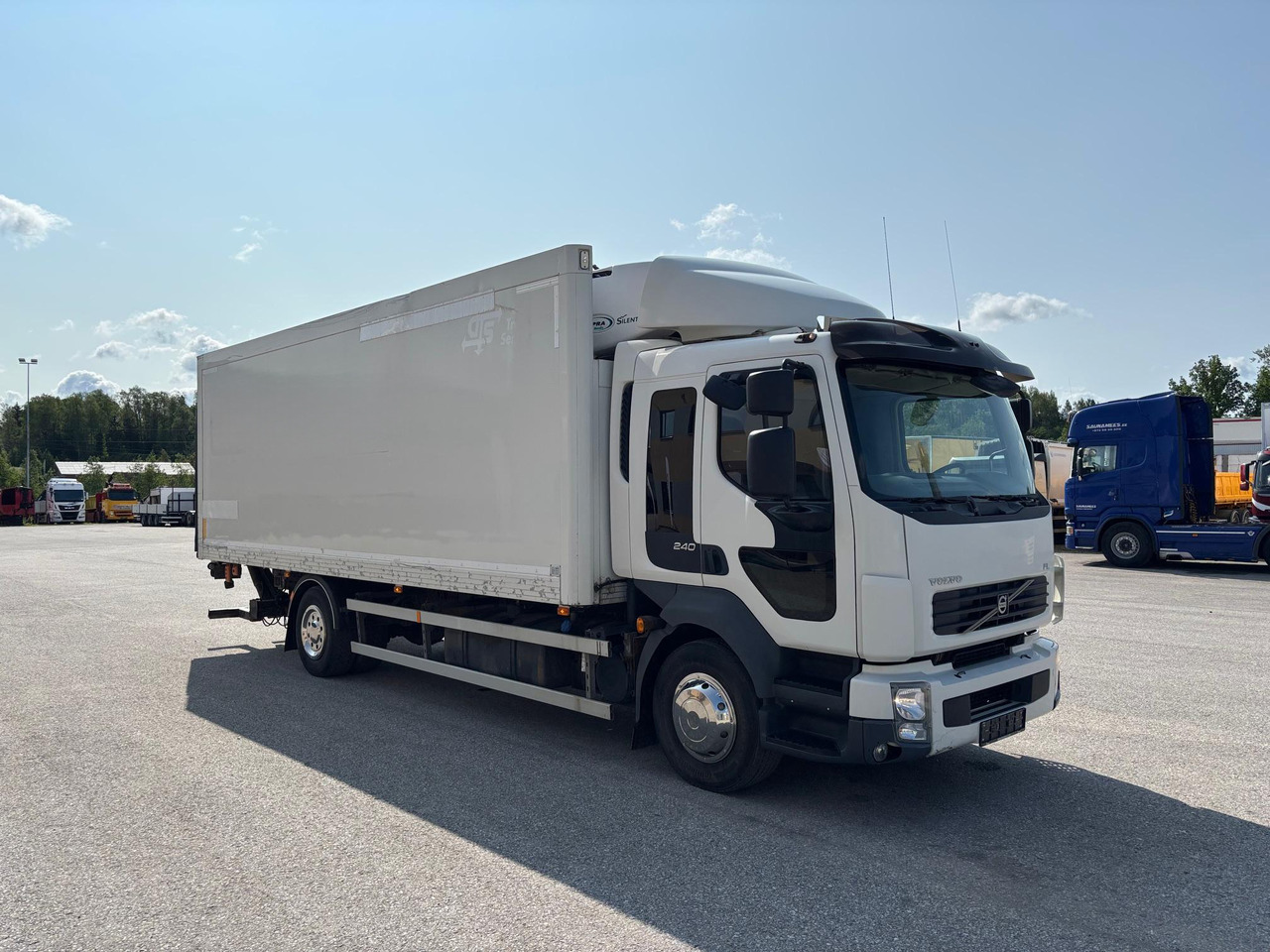 VOLVO FL240 - Рефрижератор камион: снимка 1 VOLVO FL240 - Рефрижератор камион: снимка 1