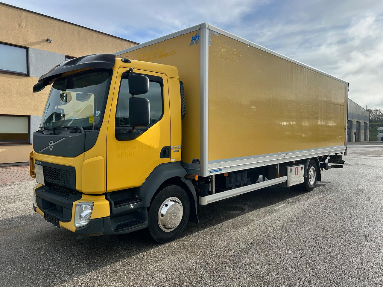 VOLVO FL250 - Камион фургон: снимка 3 VOLVO FL250 - Камион фургон: снимка 3