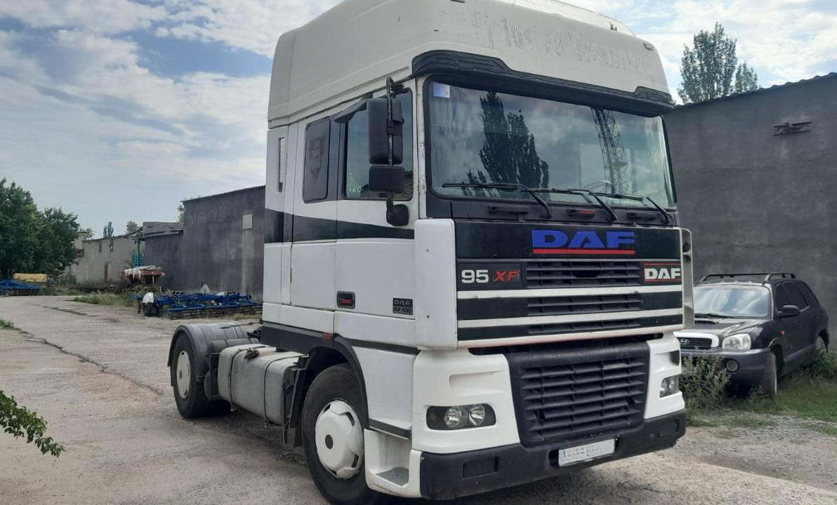 DAF 95XF430 - Влекач: снимка 1 DAF 95XF430 - Влекач: снимка 1