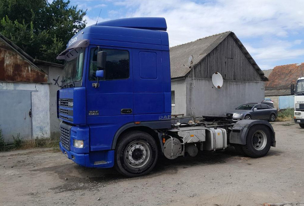 DAF XF 95.380 - Влекач: снимка 3 DAF XF 95.380 - Влекач: снимка 3