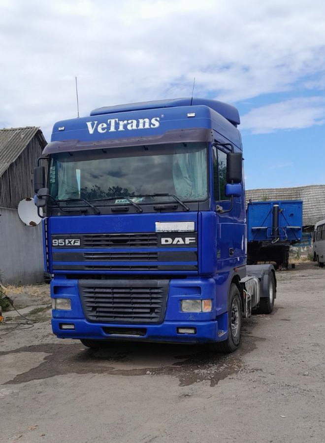 DAF XF 95.380 - Влекач: снимка 2 DAF XF 95.380 - Влекач: снимка 2