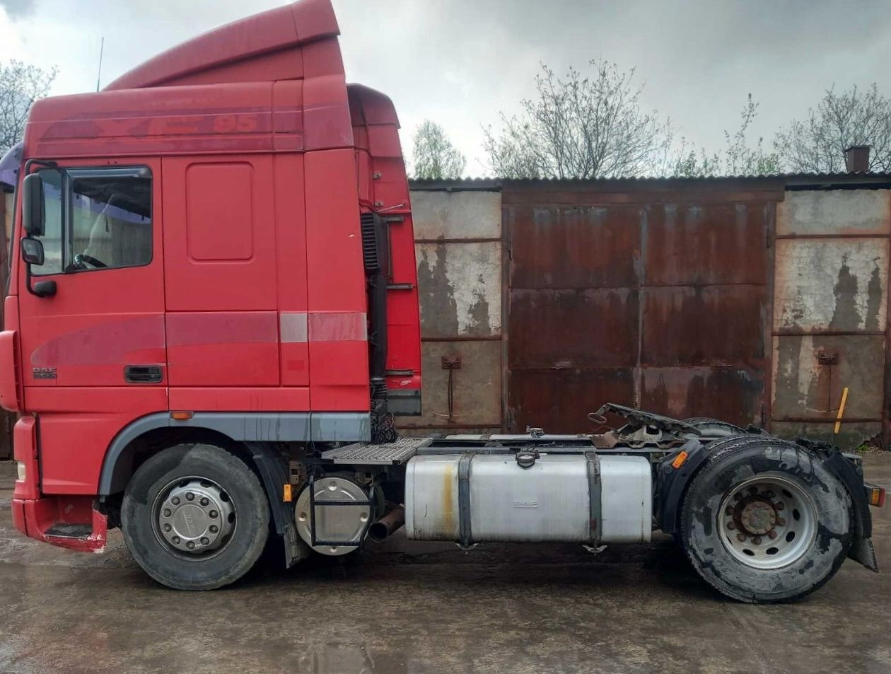 DAF XF 95.430 - Влекач: снимка 2 DAF XF 95.430 - Влекач: снимка 2