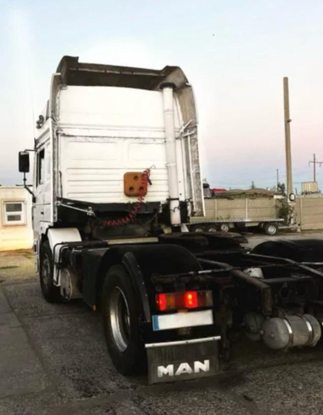 MAN 19-414 - Влекач: снимка 4 MAN 19-414 - Влекач: снимка 4