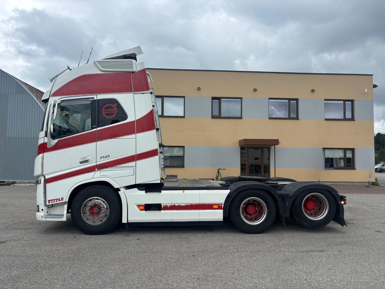 VOLVO FH16.750 - Влекач: снимка 4 VOLVO FH16.750 - Влекач: снимка 4