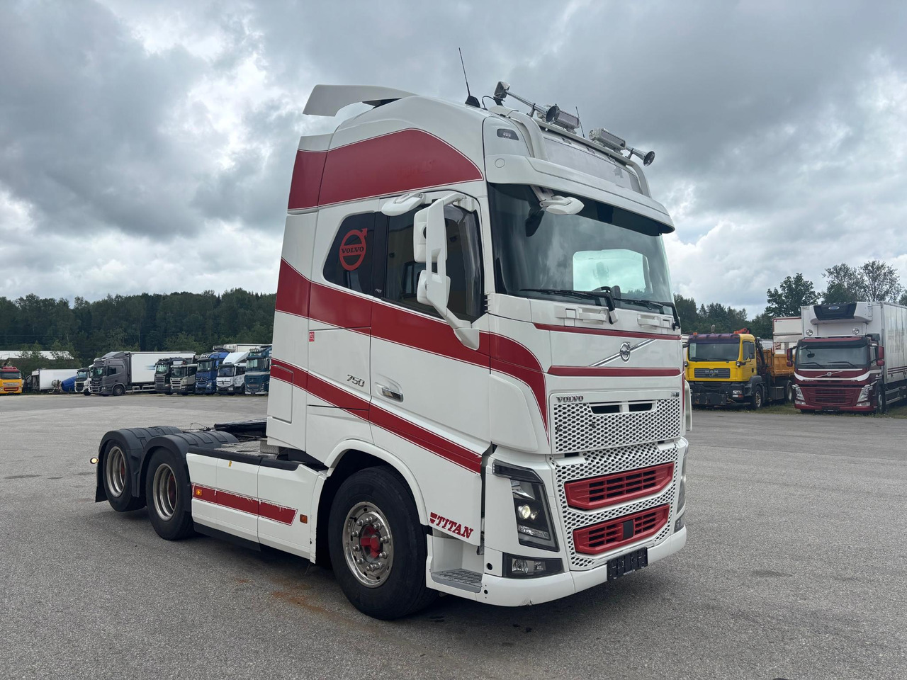 VOLVO FH16.750 - Влекач: снимка 1 VOLVO FH16.750 - Влекач: снимка 1