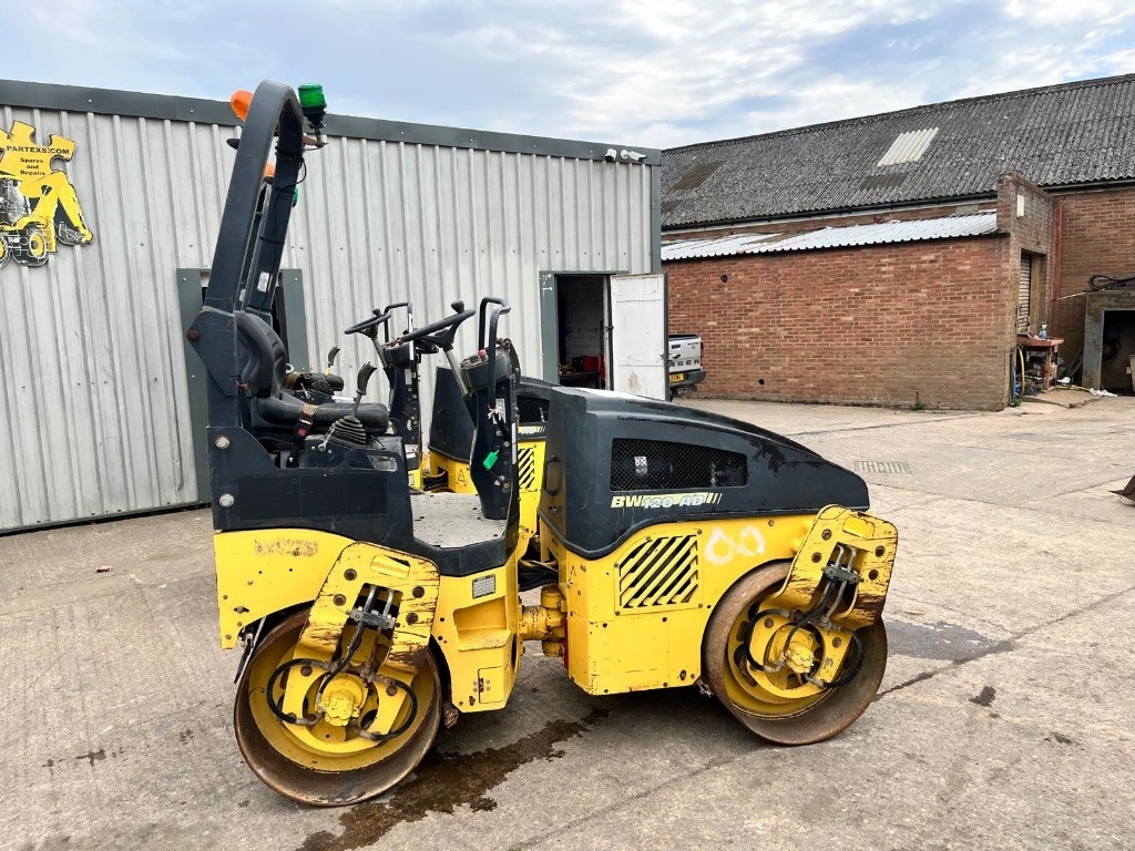 Bomag BW 120 AD-4 - Пътен валяк: снимка 1 Bomag BW 120 AD-4 - Пътен валяк: снимка 1