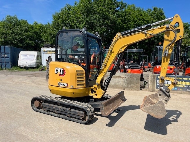 CAT 302.7 D CR - Мини багер: снимка 2 CAT 302.7 D CR - Мини багер: снимка 2