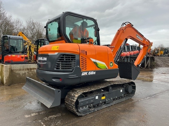 Develon DX 60 E-10 N - Мини багер: снимка 2 Develon DX 60 E-10 N - Мини багер: снимка 2
