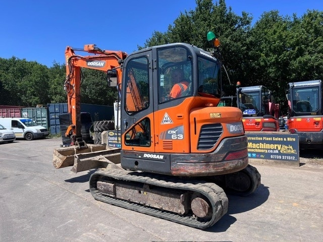 Doosan DX 63-3 - Мини багер: снимка 5 Doosan DX 63-3 - Мини багер: снимка 5