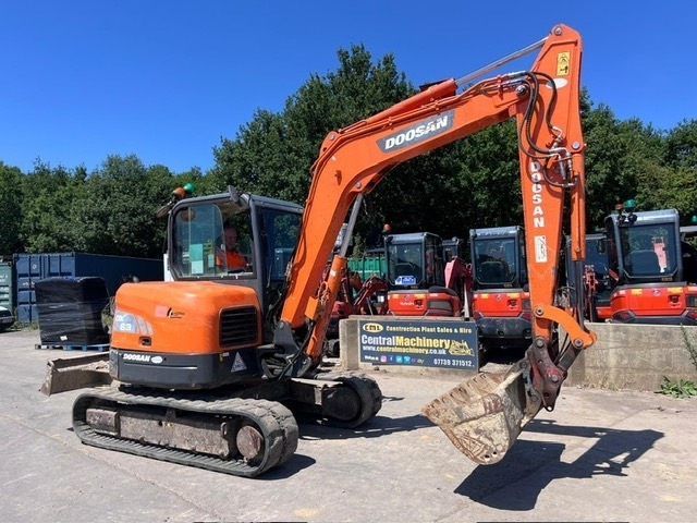 Doosan DX 63-3 - Мини багер: снимка 3 Doosan DX 63-3 - Мини багер: снимка 3