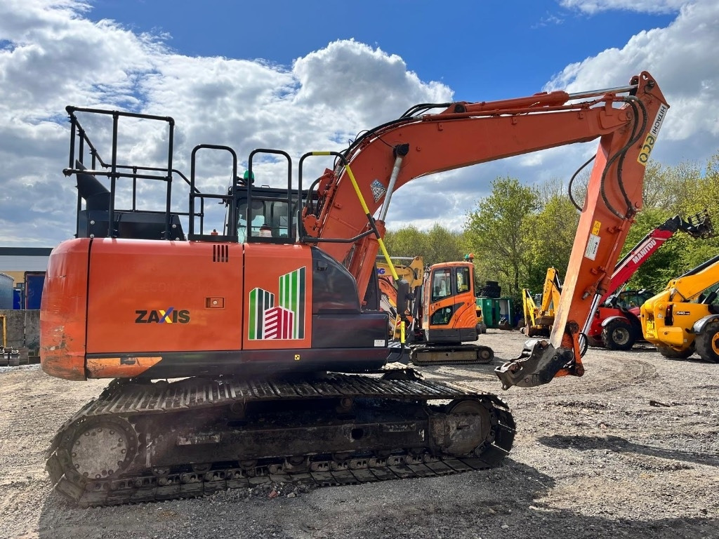 Hitachi ZX 130 LC N-6 - Верижен багер: снимка 2 Hitachi ZX 130 LC N-6 - Верижен багер: снимка 2