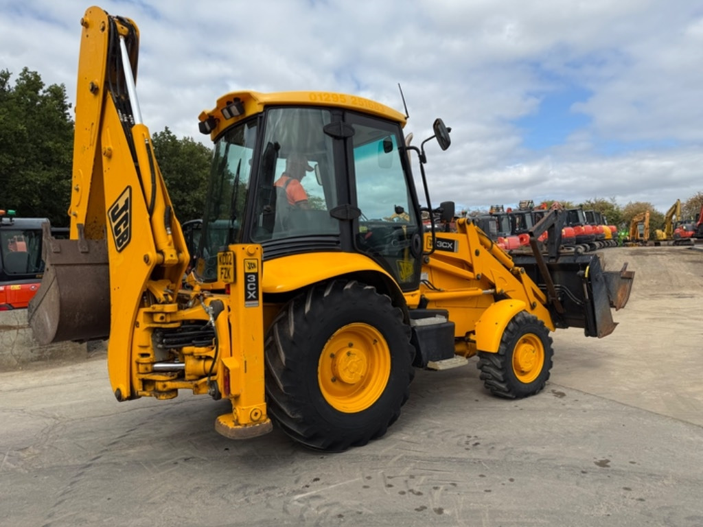 JCB 3 CX - Багер-товарач: снимка 3 JCB 3 CX - Багер-товарач: снимка 3