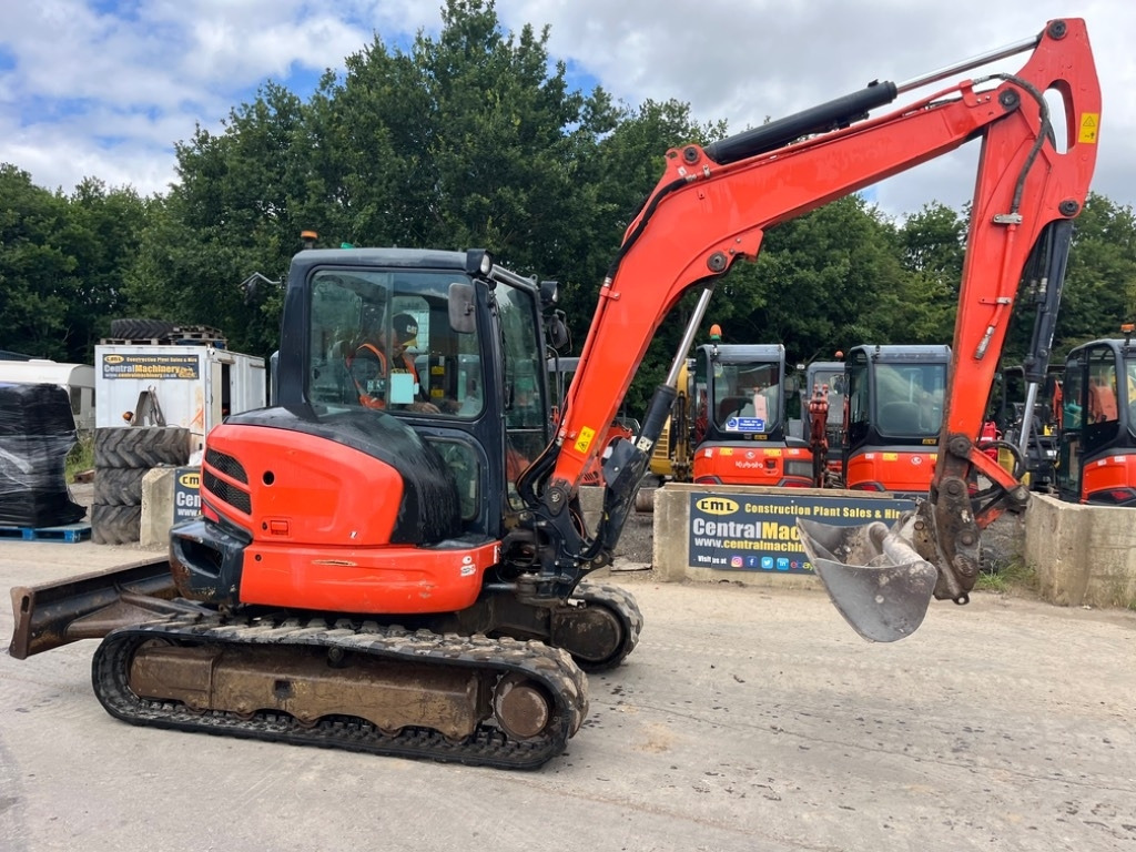 Kubota KX 057-4 - Мини багер: снимка 2 Kubota KX 057-4 - Мини багер: снимка 2