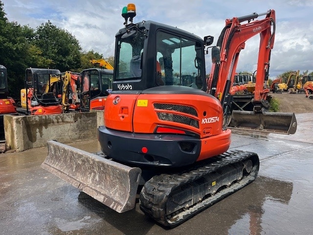 Kubota KX 057-4 - Мини багер: снимка 2 Kubota KX 057-4 - Мини багер: снимка 2