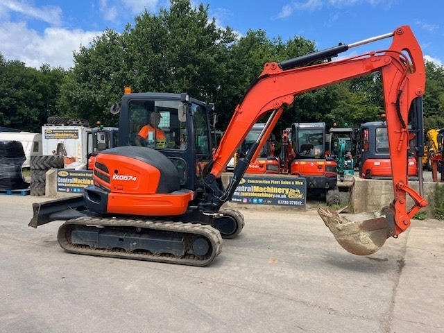 Kubota KX 057-4 - Мини багер: снимка 2 Kubota KX 057-4 - Мини багер: снимка 2