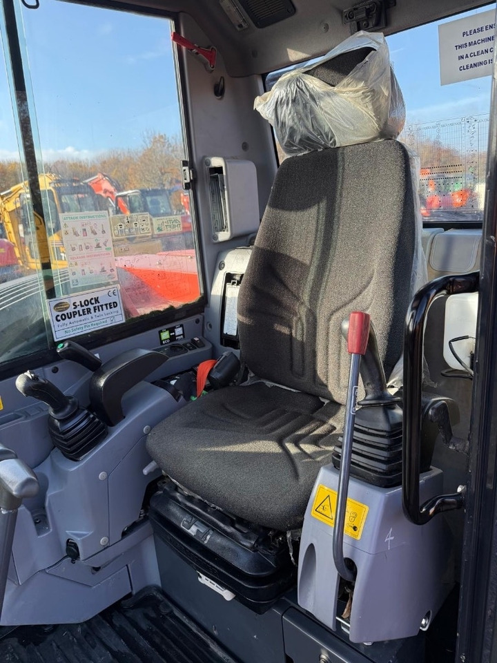 Мини багер Kubota KX080-4: снимка 8 Мини багер Kubota KX080-4: снимка 8