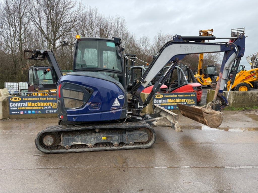 Kubota U 50-3 - Мини багер: снимка 1 Kubota U 50-3 - Мини багер: снимка 1