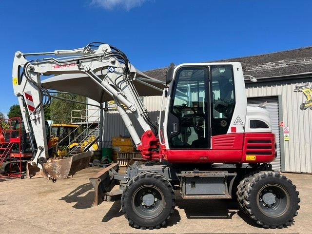Takeuchi TB295W - Колесен багер: снимка 5 Takeuchi TB295W - Колесен багер: снимка 5