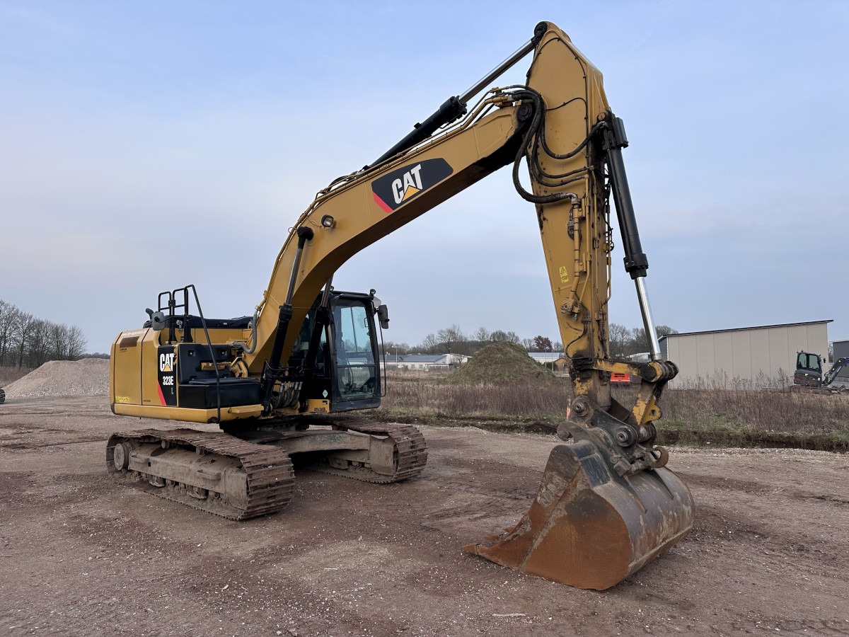 CATERPILLAR 323 EL Deutsche Maschine! Top !!! - Верижен багер: снимка 2 CATERPILLAR 323 EL Deutsche Maschine! Top !!! - Верижен багер: снимка 2