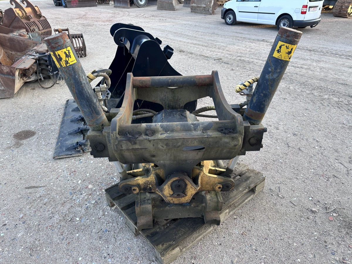 ENGCON EC 30 - S80 GR30 -S80 - SVAB Engcon Rototilt - Tiltrotator - Тилтротатор: снимка 3 ENGCON EC 30 - S80 GR30 -S80 - SVAB Engcon Rototilt - Tiltrotator - Тилтротатор: снимка 3