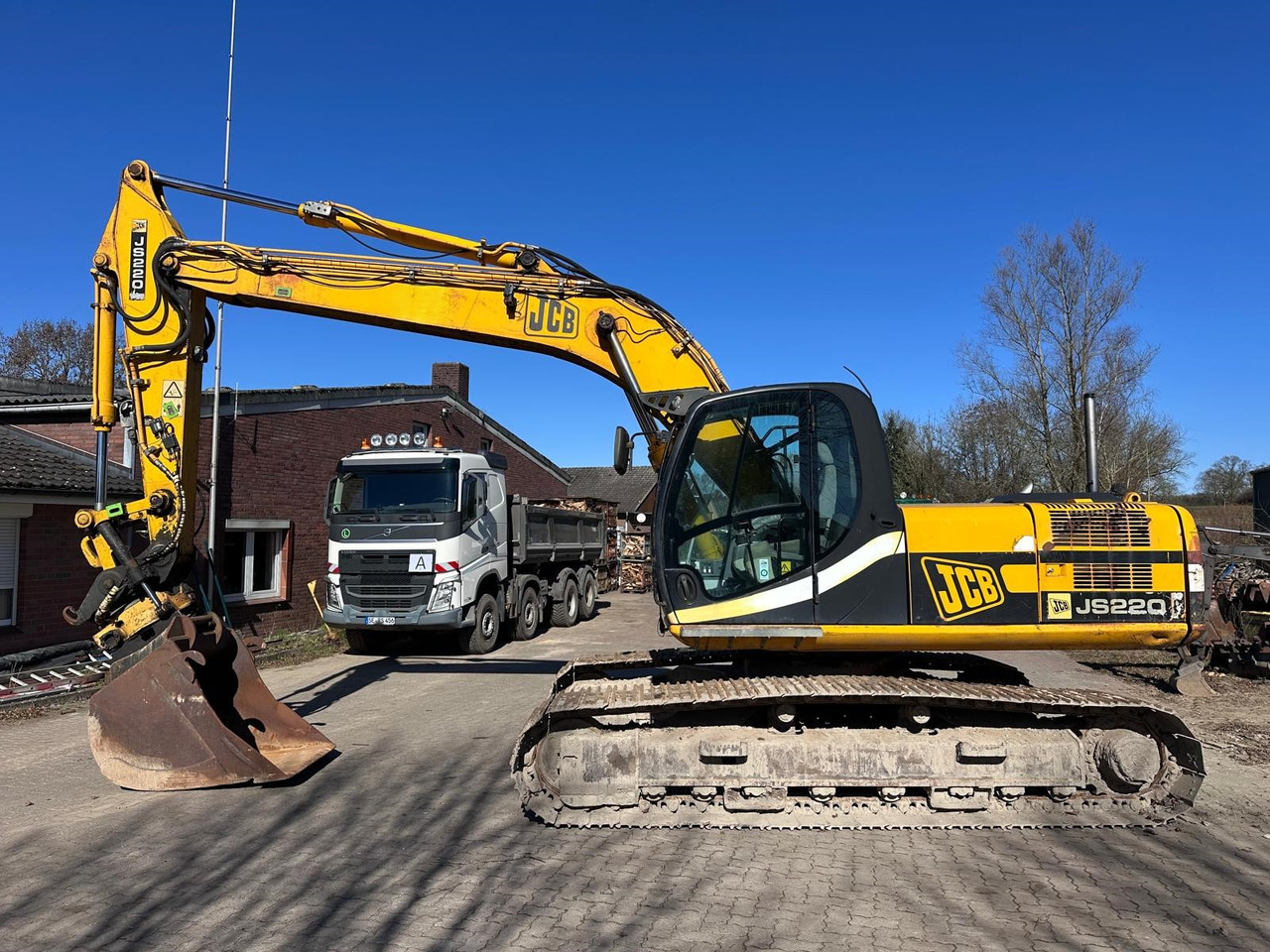 JCB JS 220 LC ISUZU Turbo 175 Hp Rototilt Klima - Верижен багер: снимка 2 JCB JS 220 LC ISUZU Turbo 175 Hp Rototilt Klima - Верижен багер: снимка 2