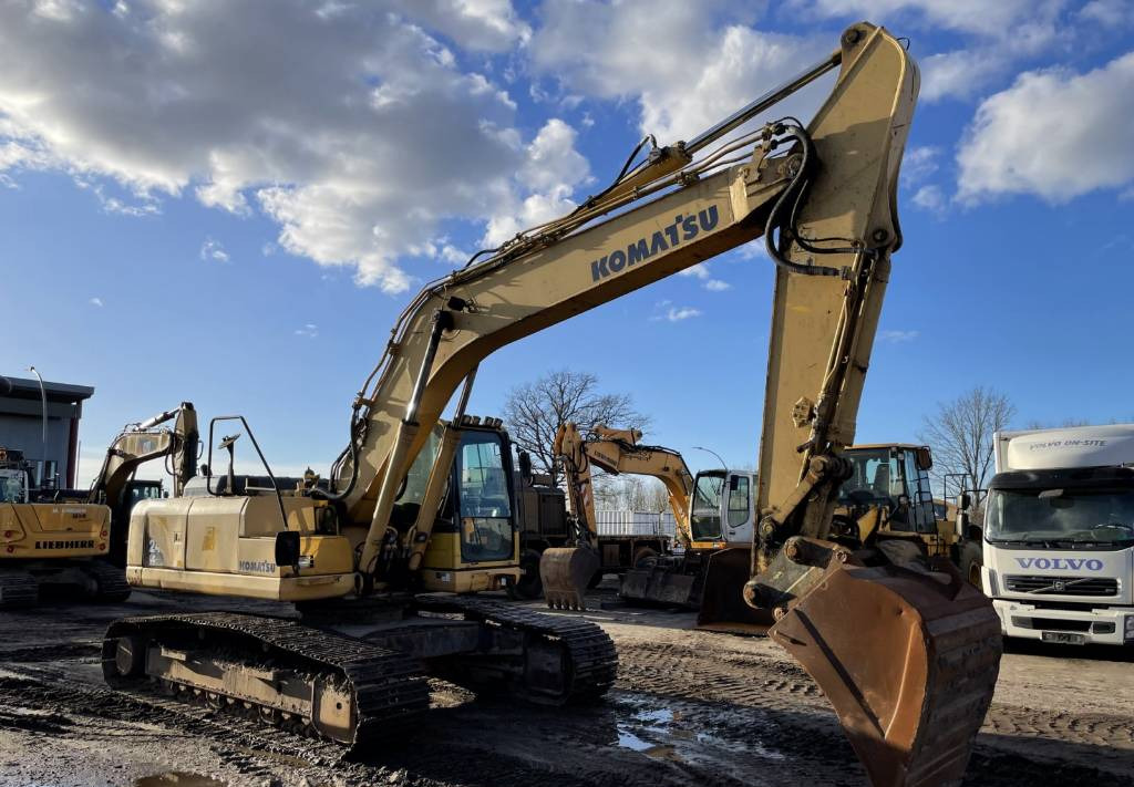 Komatsu PC 240LC-8 Hammerlines Klima 2 buckets - Верижен багер: снимка 4 Komatsu PC 240LC-8 Hammerlines Klima 2 buckets - Верижен багер: снимка 4