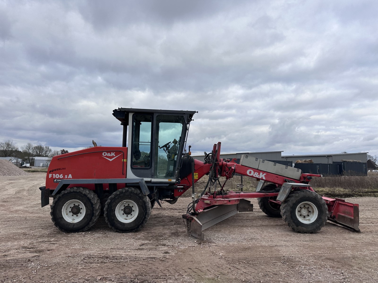 NEW HOLLAND F 106.5 - 6x6 Laser Topcon- Klima Cummins 6 Zyl. - Грейдер: снимка 2 NEW HOLLAND F 106.5 - 6x6 Laser Topcon- Klima Cummins 6 Zyl. - Грейдер: снимка 2
