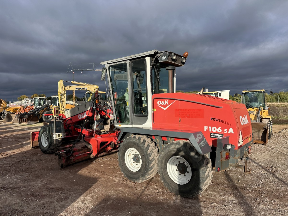 O&K F 106.5 - 6x6 Laser Topcon- Klima Cummins 6 Zyl. - Грейдер: снимка 5 O&K F 106.5 - 6x6 Laser Topcon- Klima Cummins 6 Zyl. - Грейдер: снимка 5