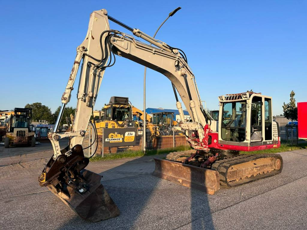 Takeuchi TB 1140 + ISUZU Motor Klima 14.3 Tonnen ! - Верижен багер: снимка 3 Takeuchi TB 1140 + ISUZU Motor Klima 14.3 Tonnen ! - Верижен багер: снимка 3