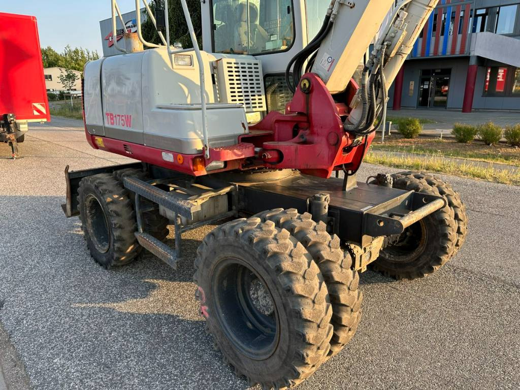 Колесен багер Takeuchi TB 175 W 8,7 ton. Klima Turbo 77 PS: снимка 13