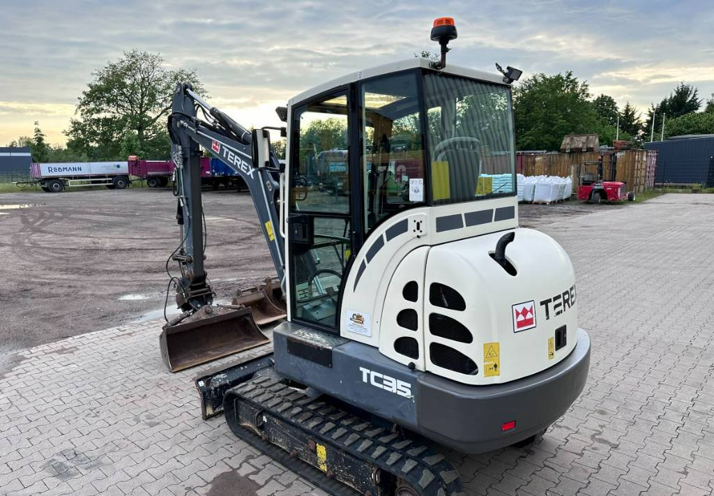Terex TC 35 mit 3 Löffel - Мини багер: снимка 5 Terex TC 35 mit 3 Löffel - Мини багер: снимка 5