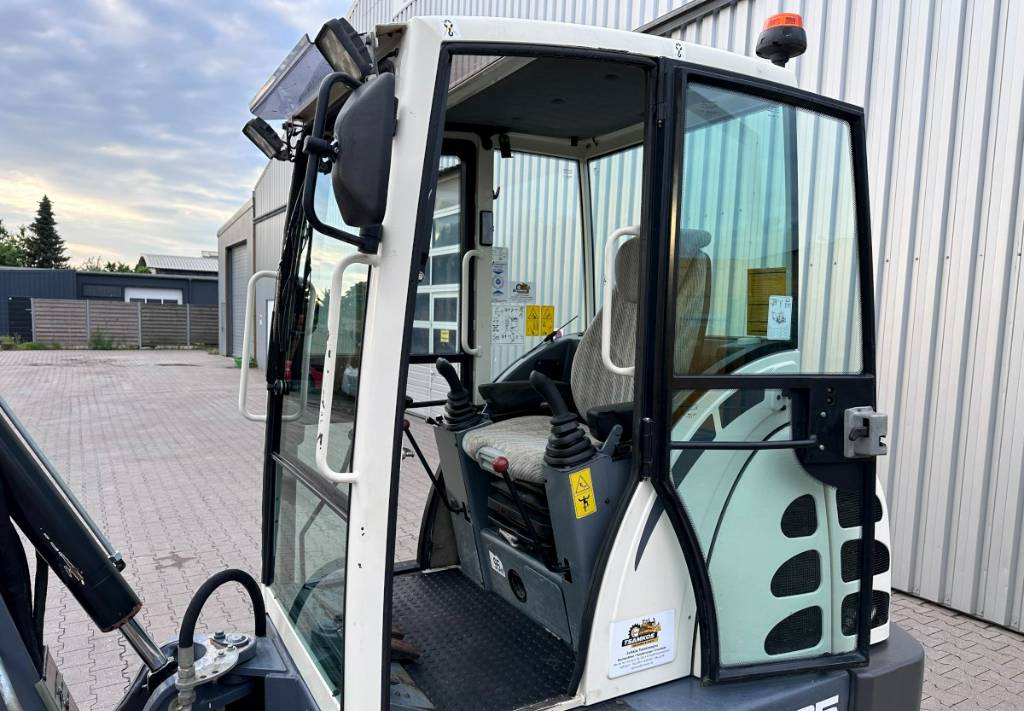 Мини багер Terex TC 35 mit 3 Löffel: снимка 8