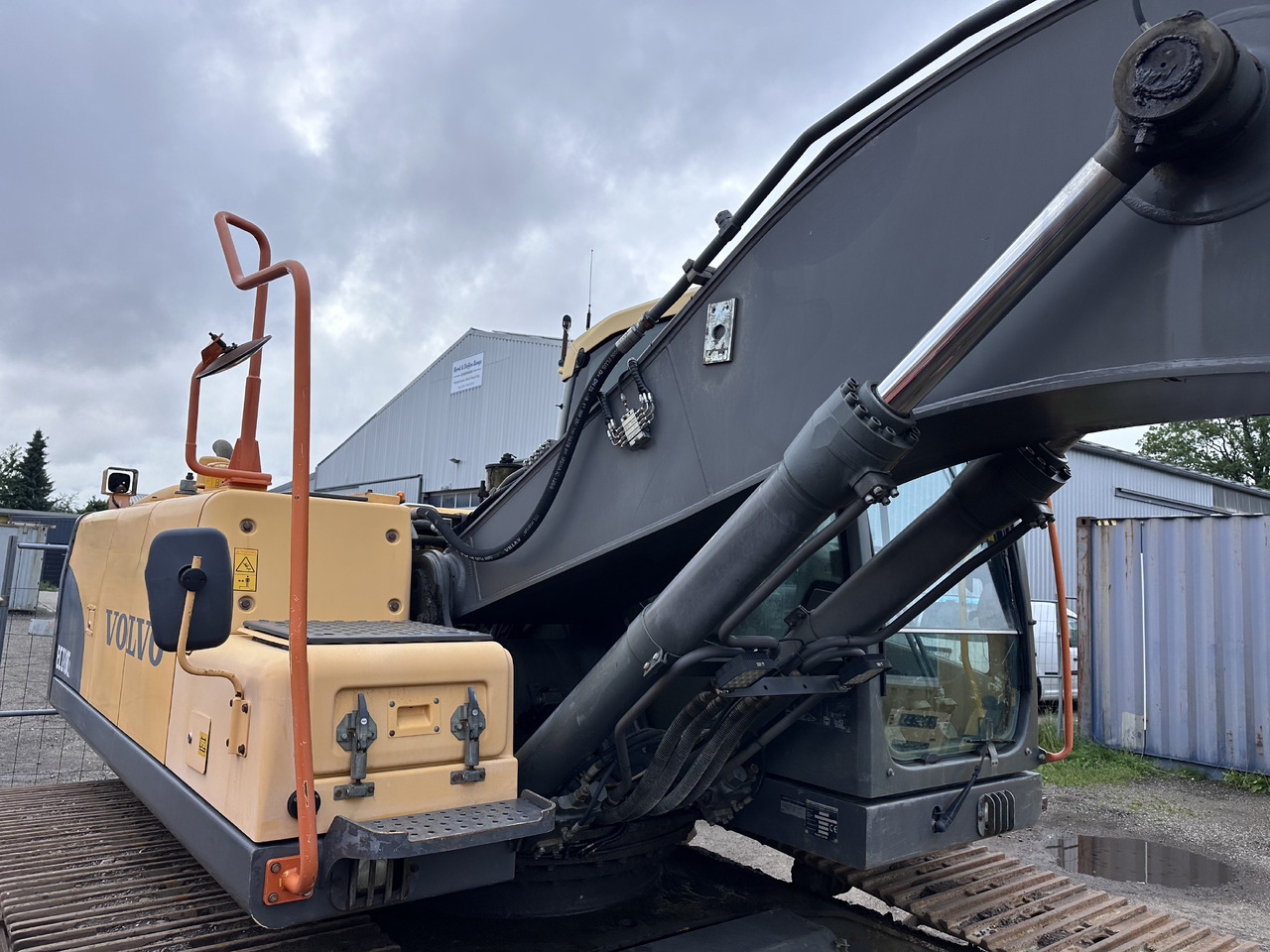 VOLVO EC 210 CL Deutsche Maschine! Top !!! - Верижен багер: снимка 3 VOLVO EC 210 CL Deutsche Maschine! Top !!! - Верижен багер: снимка 3