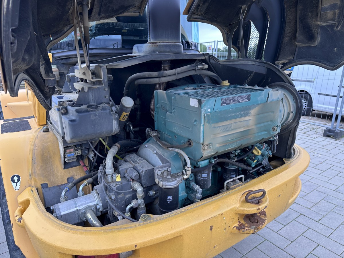Лизинг на VOLVO L 30 B PRO 3er Kreis Klappschaufel+Palettengabel VOLVO L 30 B PRO 3er Kreis Klappschaufel+Palettengabel: снимка 19 Лизинг на VOLVO L 30 B PRO 3er Kreis Klappschaufel+Palettengabel VOLVO L 30 B PRO 3er Kreis Klappschaufel+Palettengabel: снимка 19