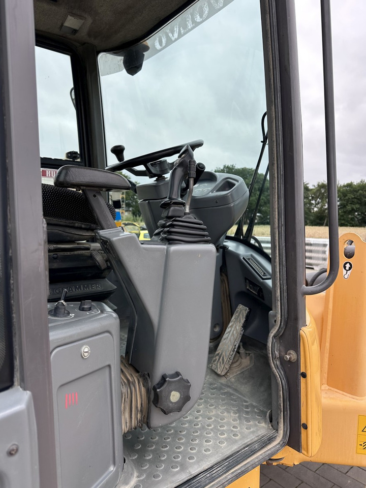 Лизинг на VOLVO L 30 B PRO 3er Kreis Klappschaufel+Palettengabel VOLVO L 30 B PRO 3er Kreis Klappschaufel+Palettengabel: снимка 16 Лизинг на VOLVO L 30 B PRO 3er Kreis Klappschaufel+Palettengabel VOLVO L 30 B PRO 3er Kreis Klappschaufel+Palettengabel: снимка 16