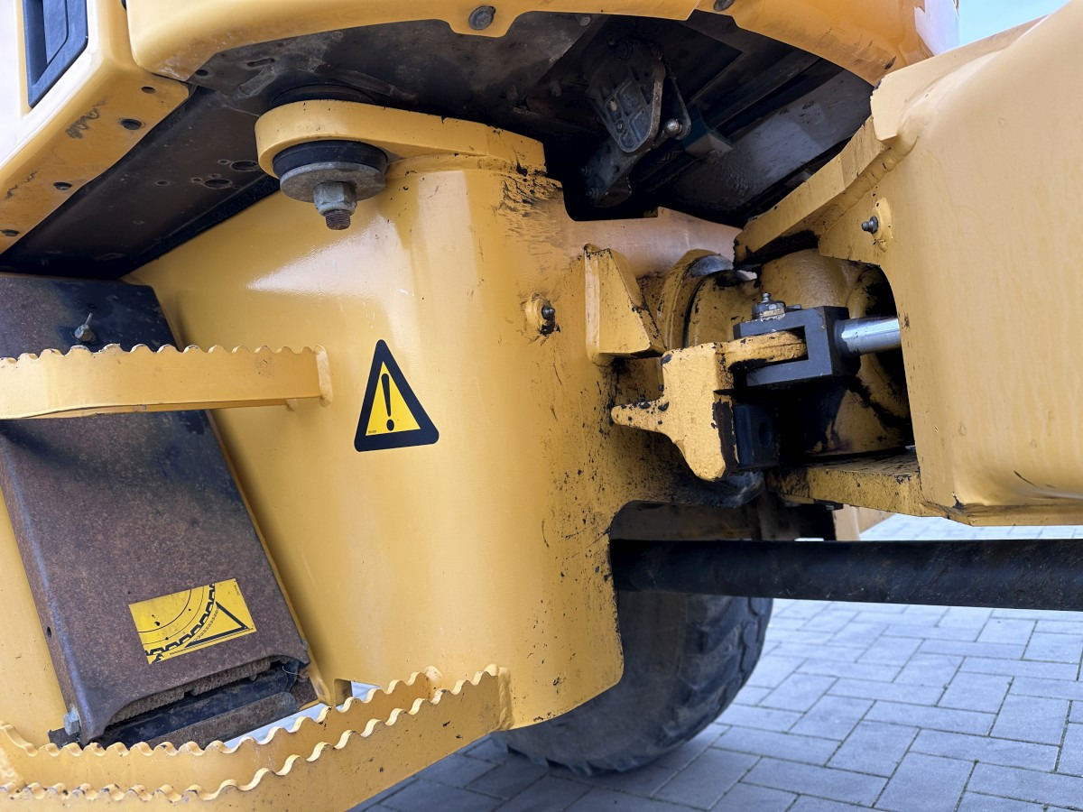 Лизинг на VOLVO L 30 B PRO 3er Kreis Klappschaufel+Palettengabel VOLVO L 30 B PRO 3er Kreis Klappschaufel+Palettengabel: снимка 17 Лизинг на VOLVO L 30 B PRO 3er Kreis Klappschaufel+Palettengabel VOLVO L 30 B PRO 3er Kreis Klappschaufel+Palettengabel: снимка 17