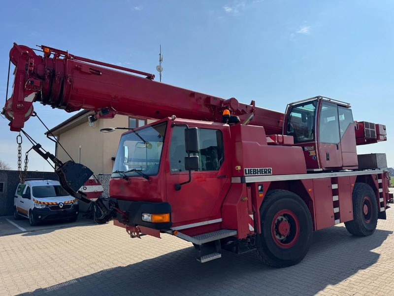 Liebherr LTM 1030-2.1 - Кран за всякакви терени: снимка 1 Liebherr LTM 1030-2.1 - Кран за всякакви терени: снимка 1