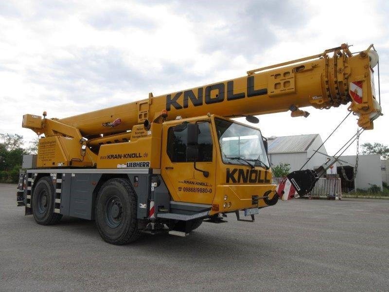 Liebherr LTM 1040-2.1 - Кран за всякакви терени: снимка 4 Liebherr LTM 1040-2.1 - Кран за всякакви терени: снимка 4
