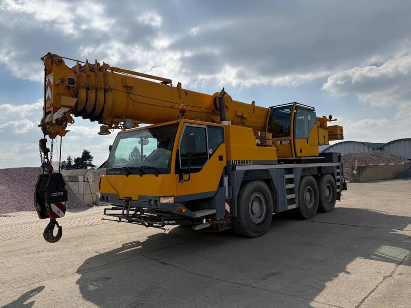 Liebherr LTM1055/1 - Кран за всякакви терени: снимка 1 Liebherr LTM1055/1 - Кран за всякакви терени: снимка 1