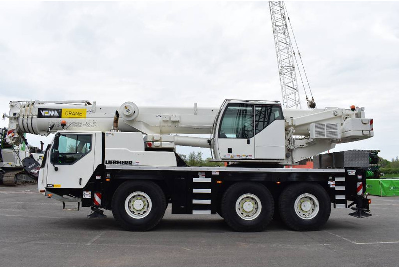 Liebherr LTM1055-3.2 - Кран за всякакви терени: снимка 1 Liebherr LTM1055-3.2 - Кран за всякакви терени: снимка 1