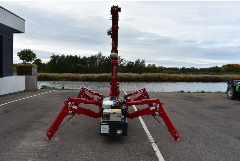 UNIC URW 295 - Мини кран: снимка 3 UNIC URW 295 - Мини кран: снимка 3