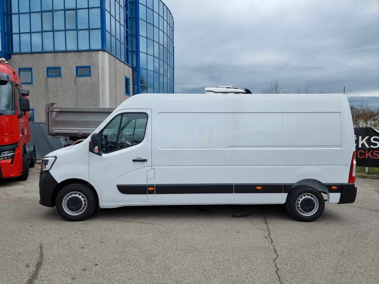 Renault Master L3H2 3,5t 150 PRO+ - Товарен бус: снимка 2 Renault Master L3H2 3,5t 150 PRO+ - Товарен бус: снимка 2