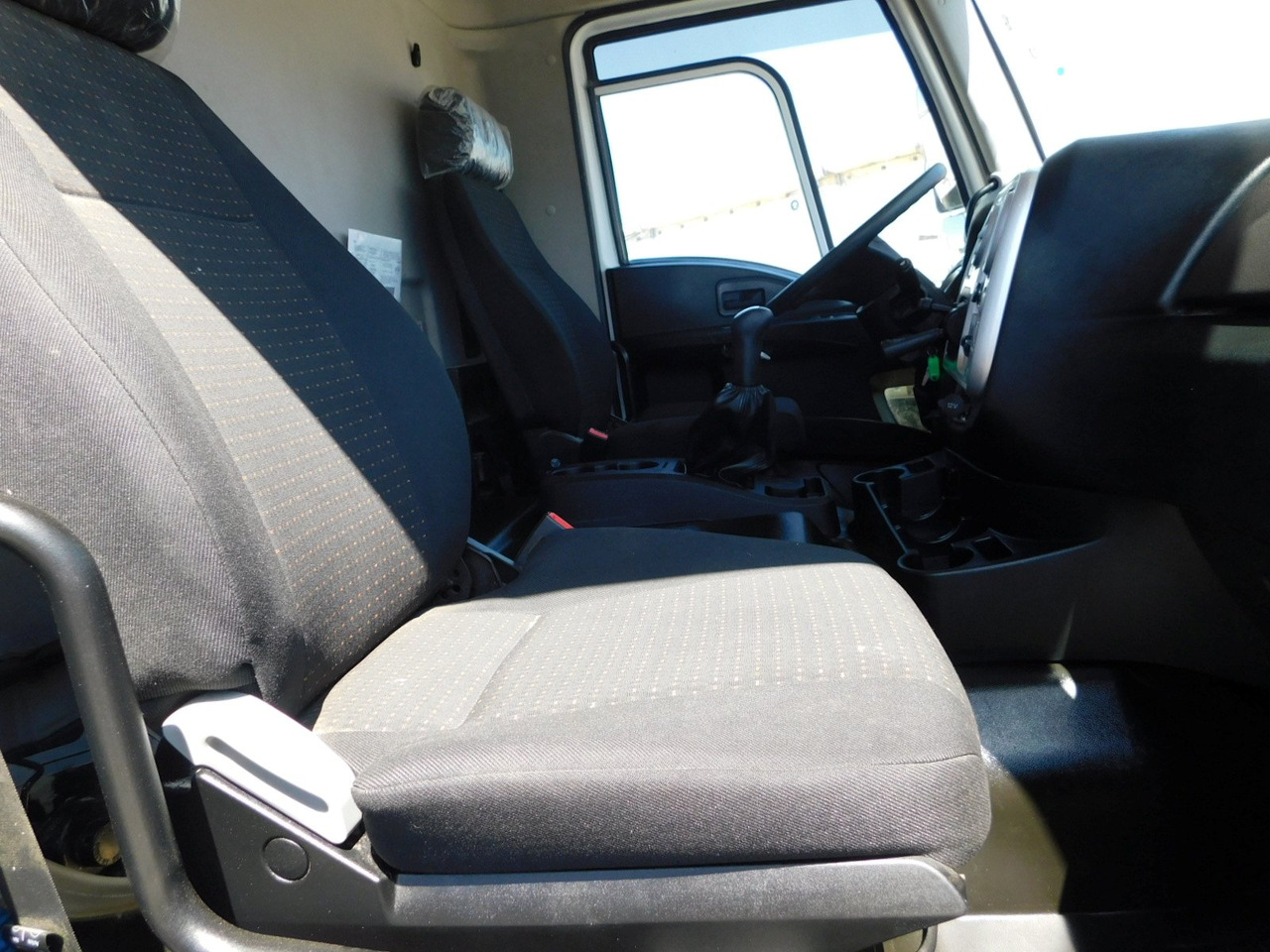 Ford 4142d 8x4 dcab e6 16s2230 - Самосвал камион: снимка 5 Ford 4142d 8x4 dcab e6 16s2230 - Самосвал камион: снимка 5