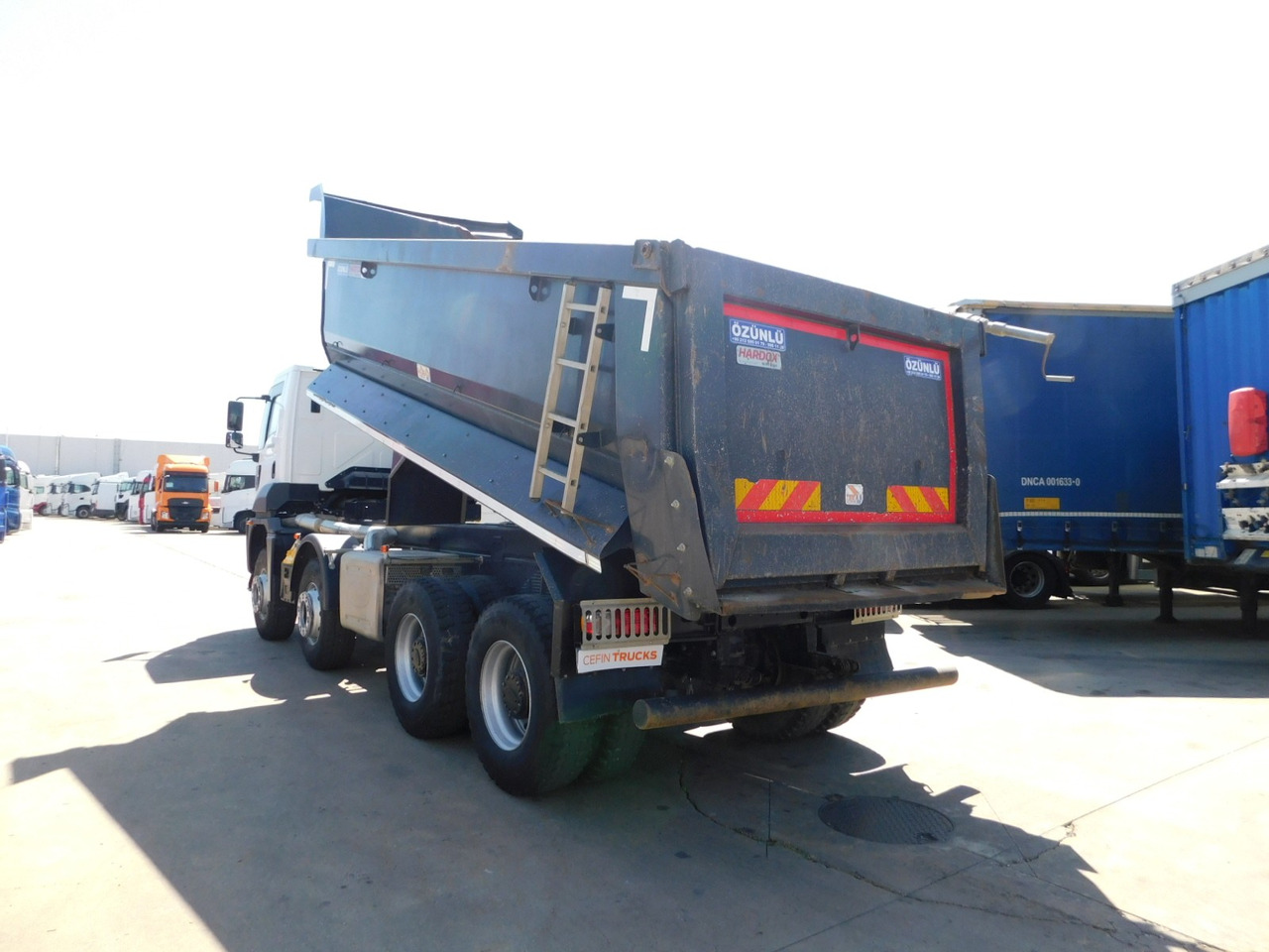 Ford 4142d 8x4 dcab e6 16s2230 - Самосвал камион: снимка 4 Ford 4142d 8x4 dcab e6 16s2230 - Самосвал камион: снимка 4