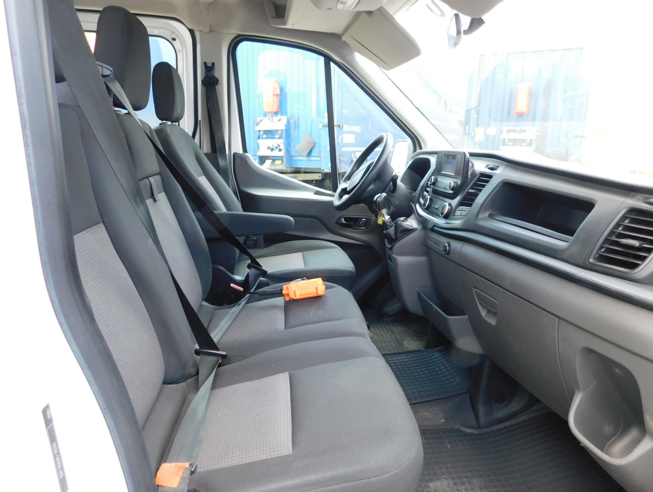 Ford Transit - Бус самосвал: снимка 5 Ford Transit - Бус самосвал: снимка 5